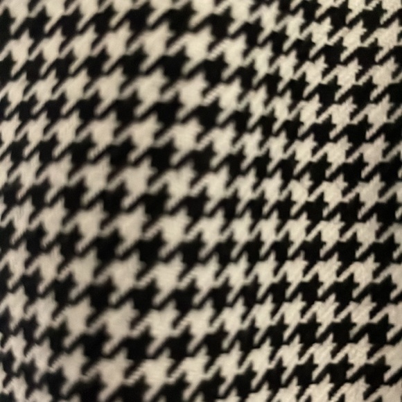 Forever 21 skirt - Picture 2 of 4